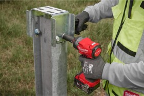 Milwaukee - ONE-KEY Akku-Schlagschrauber 1/2"  für Solaranlagen, Vierkant mit Sprengring (M18 ONEFIW2FC)