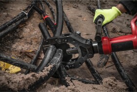 Milwaukee - Hydr. Akku- Kabelschneider 125mm (M18 HCC125-801C FORGE) (4933499333) inkl. M18 8.0 Ah FORGE Akku und Ladegerät