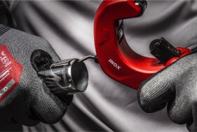 Milwaukee - Constant Edelstahl Rohrabschneider 16-67mm mit integriertem Entgrater (4932499090)