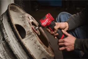 Milwaukee - FUEL Akku-Geradschleifer, abgewinkelt (M12 FDGA2-0) (4933498979) ohne Akku im Karton