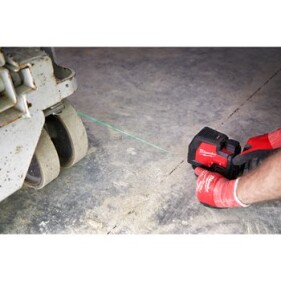 Milwaukee - Laser (L4 CLL-301) (4933478098)