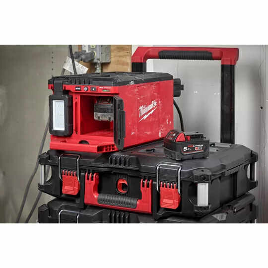 Milwaukee - PACKOUT Akku- Leuchte (M18 POALC) (4933478120)
