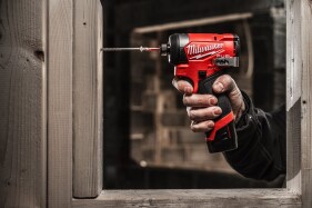 Milwaukee - FUEL Akku - Schlagschrauber 1/4"-Bitaufnahme (M12 FID2-0) ohne Akku im Karton (4933479876)